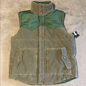 NWT LEVI’S Corduroy Reversible Puffer Vest Sz M
